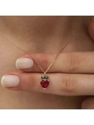 Serra Jewels ​gümüş Rose Çilek Figür Meyve Kolye