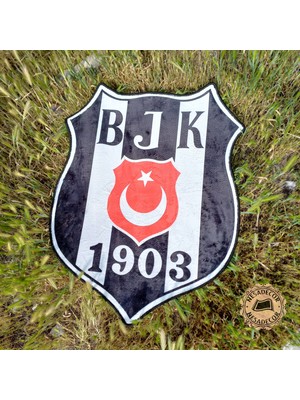 Dekoratif Beşiktaş Taraftar Halısı Yumuşak Yüzey Çocuk Odası Halısı 60 x 80 cm Armalı Siyah Beyaz Dijital Baskı Halı