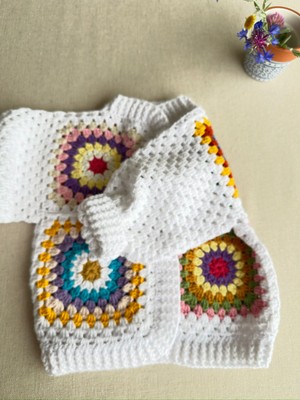 Dafne Dükkan El Örgüsü Motifli Bebek Hırkası Kroşe Hırka Crochet Granny Square Cardigan