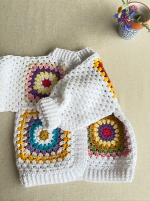 Dafne Dükkan El Örgüsü Motifli Bebek Hırkası Kroşe Hırka Crochet Granny Square Cardigan