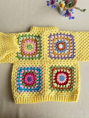 Dafne Dükkan El Örgüsü Motifli Bebek Hırkası Sarı Kroşe Hırka Crochet Granny Square Cardigan