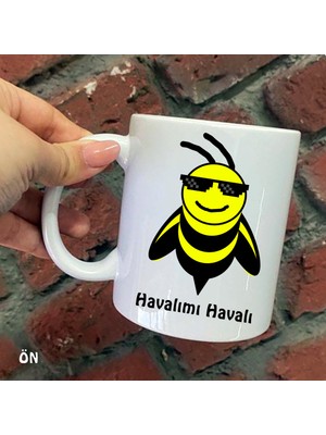 Hediyeci Abla Size Özel Çılgın Havalı Arı Seramik Baskılı Kupa Bardaklar