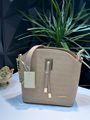 Armine 2'li Konbin El ve Kol Çantası Olarak Tasarlanmış Deri Bayan Kol Çantası ARM.102.VZN