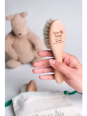 Fleur & Fume Doğal Keçi Kılı Bebek Saç Fırçası - Yenidoğan (Saklama Kesesi )