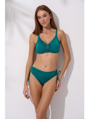 Pierre Cardin İnce Askılı Kadın Bikini Takım Yeşil Renkli Şık Tasarım Plaj Modası