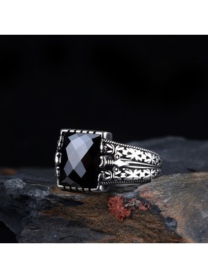 Takı925 Siyah Zirkon Taşlı Kral Zincir Model Gümüş Yüzük