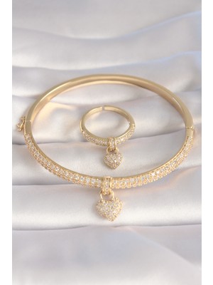 Clariss Pirinç Gold Renk Zirkon Taşlı Sallantı Kalp Figür Vıp Seri Kadın Kelepçe Yüzük Seti