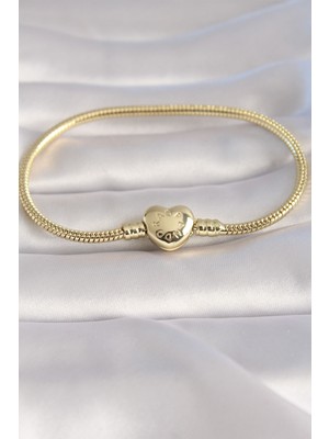 Clariss Pirinç Gold Renk Kalp Model Işleme Detay Charm Model Kadın Bileklik