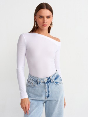 Dilvin 30475 Asimetrik Yaka Uzun Kollu Top-Beyaz