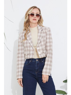 Tomiross Kadın Kahverengi Slim Fıt Kruvaze Yaka Dokuma Desen Kısa Ceket ŞULE-4347