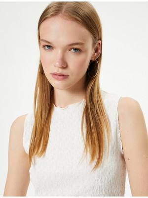 Koton Kolsuz Tişört Dokulu Bisiklet Yaka Slim Fit