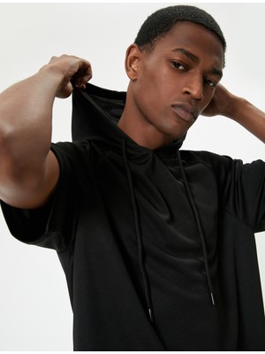 Koton Kapşonlu Spor Tişört Kısa Kollu Reglan Detaylı