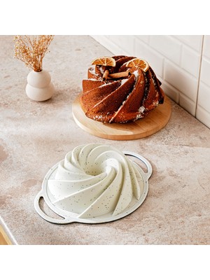 Emsan Blue Dot Silikon Kek Kalıbı Beyaz Renk Yapışmaz Kaplama Yüksek Isı Dayanımı ile 1 Adet