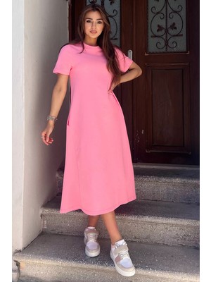 Julude Pembe Bisiklet Yaka Cep Detaylı Kısa Kol Elbise P-00009454