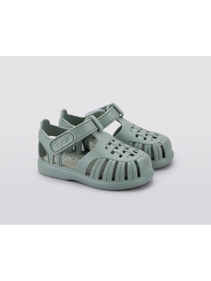 Igor S10271 Tobby Solid Yeşil Çocuk Sandalet PVC Malzeme ile Erkek Çocuklar için Cırt Cırtlı Tasarım