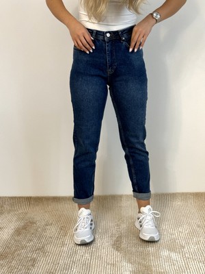 Karol Likralı Mavi Renk Slim Fit Mom Jean