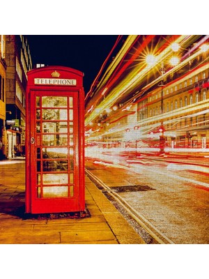 Londra`da Kırmızı Telefon Kulübesi Kanvas Tablo 50 x 70