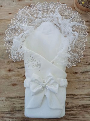 Beruflic Yenidoğan Sahra Lucky Baby Nakışlı Kundak Bebek Battaniyesi Ekru