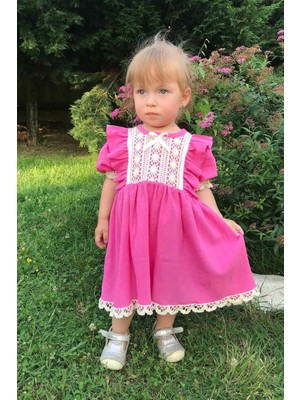 Bertuğ Bebek Dantel Detaylı Şile Bezi Kız Çocuk Bebek Pembe Elbise