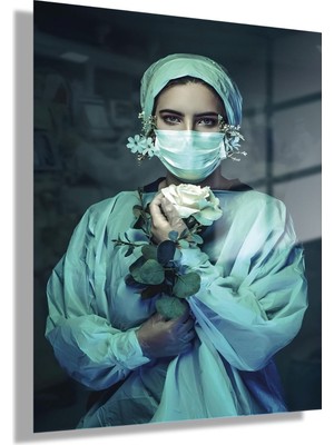 Gaagart Temperli Cam Poliklinik Tablosu Çiçekli Sağlık Çalışanı