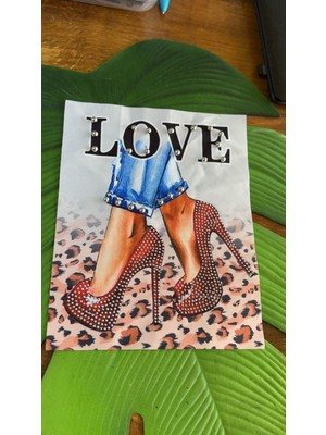 Gönülden Tasarım 24 x 20 cm Zikon Taşlı Love Yazı Arma Dikiş Giyim Aksesuarı