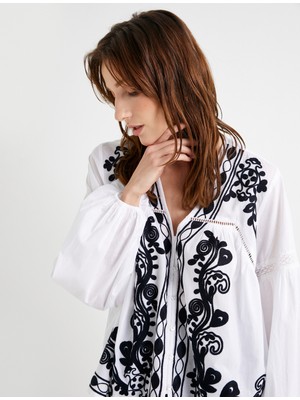 Koton Balon Kol Bluz V Yaka Etnik Nakışlı Rahat Kesim Pamuklu