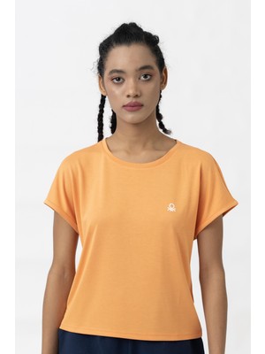 Unıted Colors Of Benetton Kadın Tshirt BNT-W21016