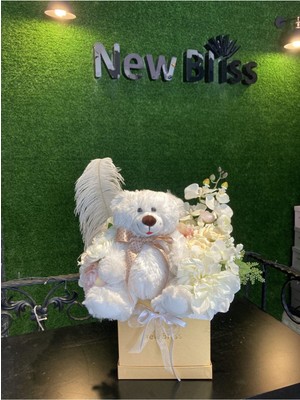 New Bliss Teddy Temalı Dekoratif Kutu Çiçek