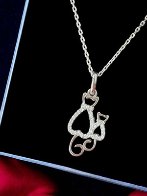 Alâ Silver Jewellery Kedi ve Yavrusu Beyaz Taşlı Tasarım 925 Ayar Gümüş Kolye