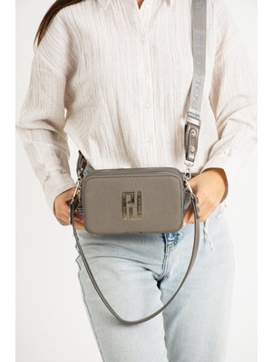 Just Polo Kadın Gri Çapraz Askılı 2 Bölmeli Kutu Mini Omuz ve El Çantası PBU5024
