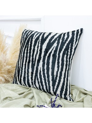 Soho Antiq Miri Zebra Desenli El Yapımı Ikat Kırlent 50X50 cm