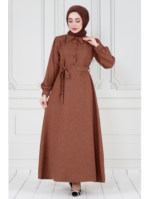 Sevitli Inci Detaylı Kuşaklı Tesettür Elbise-Kahverengi