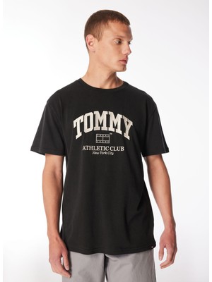 Tommy Jeans Baskılı Siyah Erkek T-Shirt DM0DM18557BDS