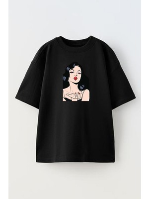 Nmg Tekstil Unisex Siyah Oversize Pamuk Kırmızı Rujlu Kadın Baskılı Örme T-Shirt