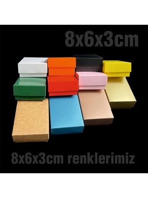 Örün Matbaa Saf Beyaz Renk 25 adet Süngerli Takı Kutusu 8x6x3 Cm Demonte gönderilir. Kolye Bileklik Mini Set Kutusu