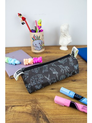 OneSize Kalem Kutusu Geometrik Çizim Temalı Üçgen Tasarım Vegan Deri (Kalemlik)