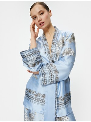 Koton Oversize Kimono Saten Çiçekli Beli Kuşaklı