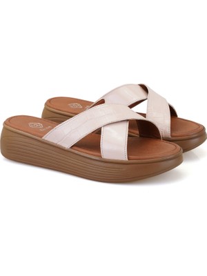 Desa Jocasta Pudra Kadın Dolgu Topuklu Deri Terlik