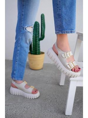 Dicle Stil Kemer Detaylı Dolgu Topuklu Çift Tokalı Kadın Siyah Sandalet Yazlık Ayakkabı