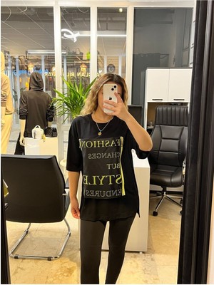 Şeyma Kandemir Fermuar Detaylı Tshirt