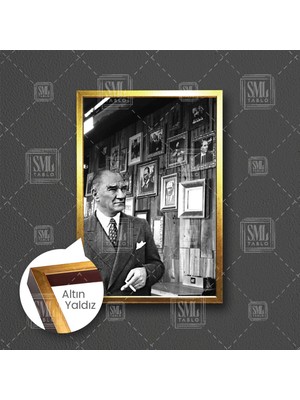 SML Tablo Mustafa Kemal Atatürk Elinde Sigarasıyla Karizma Adam Türk Çerçeveli Dikey Kanvas Tablo