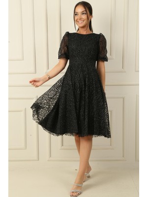 Yarım Balon Kol Astarlı Flok Baskı Kısa Abiye Elbise