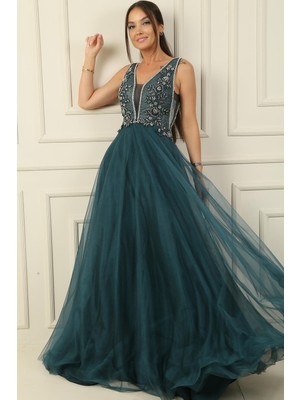 Taş ve Boncuk Işlemeli Astarlı Uzun Tül Elbise