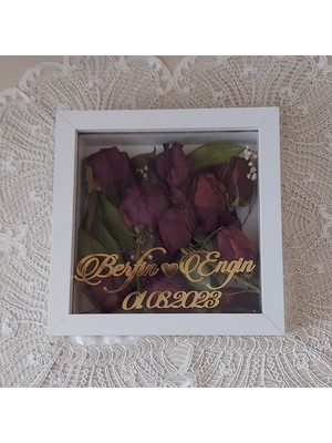 Verda Çerçeve 20X20X5 cm Isimli Beyaz Anı Çerçevesi! Yeni Moda Çiçek Anı Çerçevesi!
