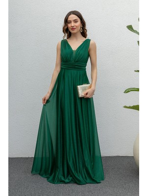 Neşeli Butik Kadın Zümrüt Drapeli Tül Abiye Elbise Özel Günler İçin Şık V-Yaka Tasarım