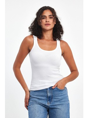 Kadın Beyaz Fitilli Görünümlü Askılı Kalın Basic Atlet Bluz