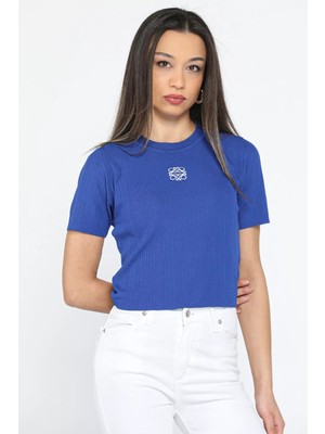 Julude Saksmavisi Bisiklet Yaka Ön Nakışlı Likralı Kadın Bluz P-00010863