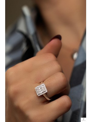 By Barun Gümüş Rengi Baget Taşlı Yüzük 925 Ayar Zirkon Taşlı Beyaz Gümüş Maden