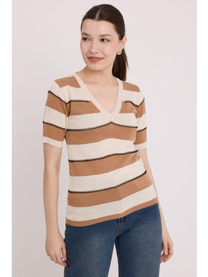 Bigdart Kadın Bisküvi Krem Çizgili Kısa Kol Bluz 15869