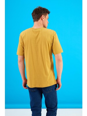 Vena Erkek Breeze Hardal Bisiklet Yaka Regular Fit T-Shirt